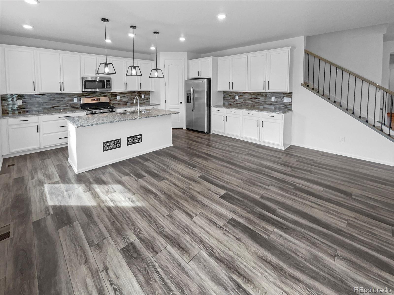 MLS Image #12 for 950  avena court,elizabeth, Colorado