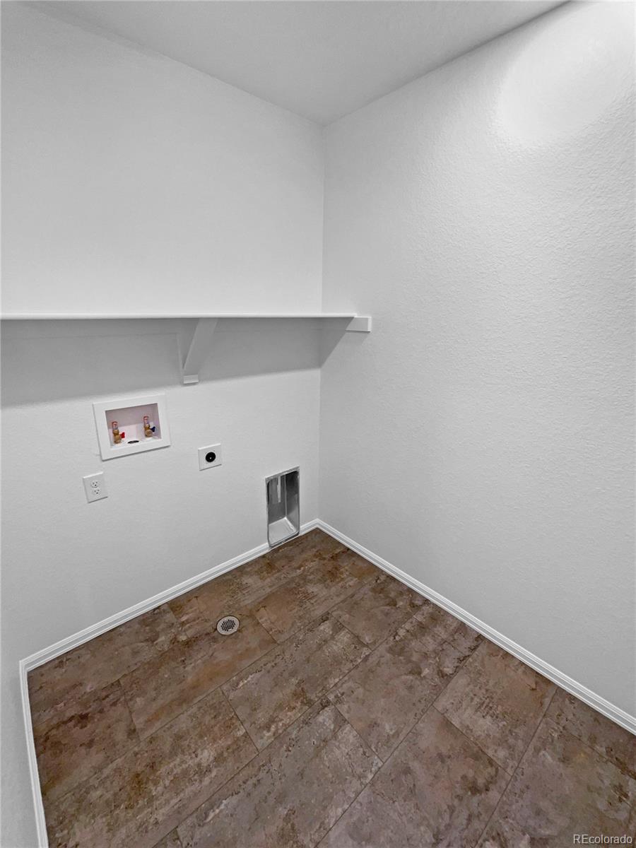 MLS Image #38 for 950  avena court,elizabeth, Colorado
