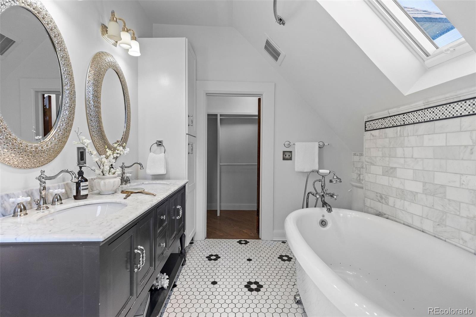 MLS Image #23 for 1389  stuart street,denver, Colorado
