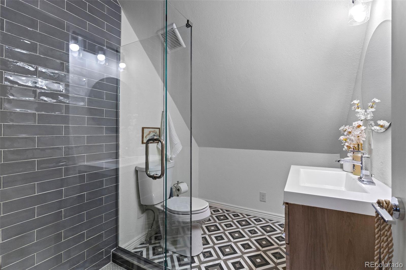 MLS Image #35 for 1389  stuart street,denver, Colorado
