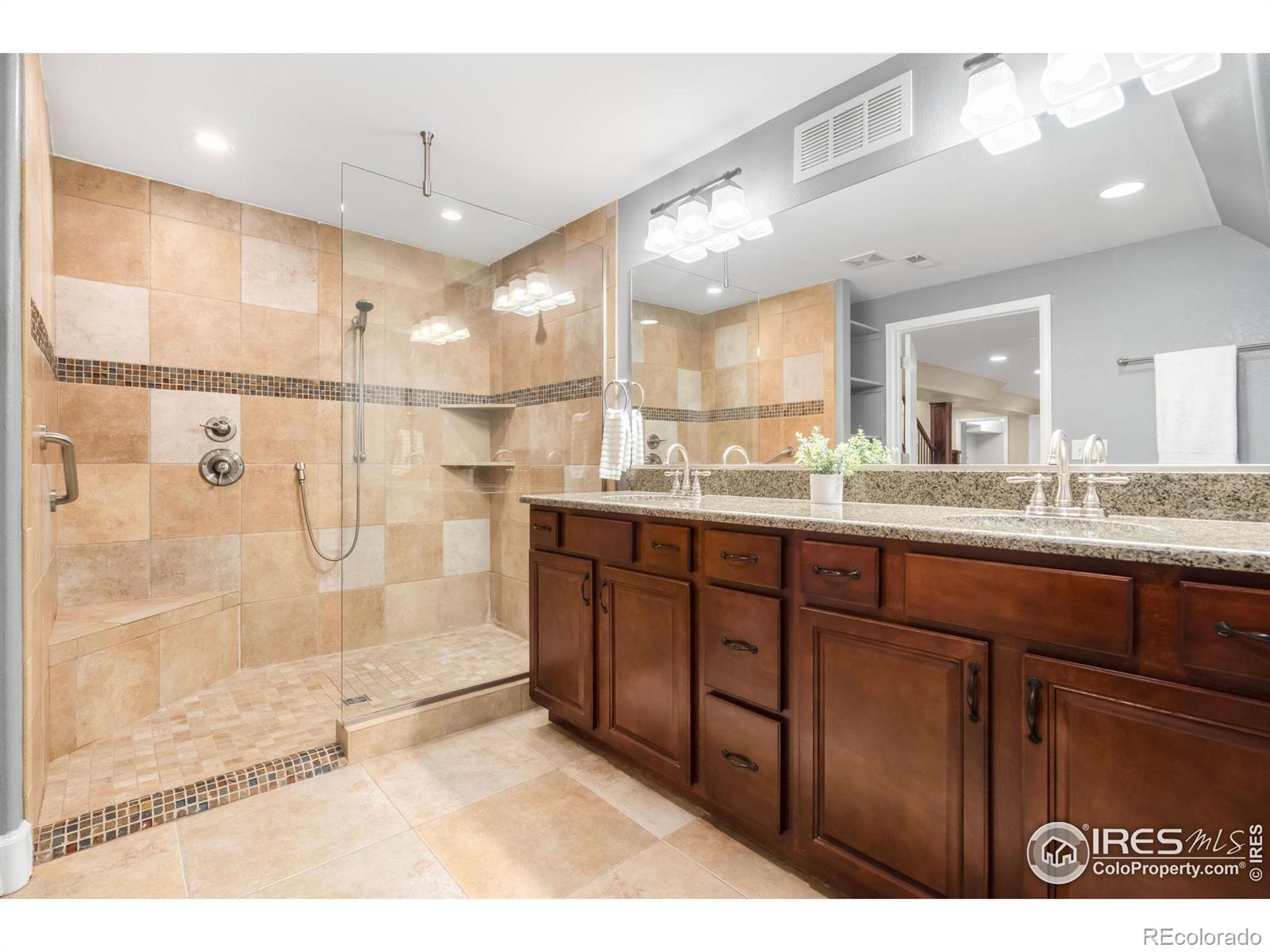 MLS Image #23 for 2730  anchorage court,loveland, Colorado