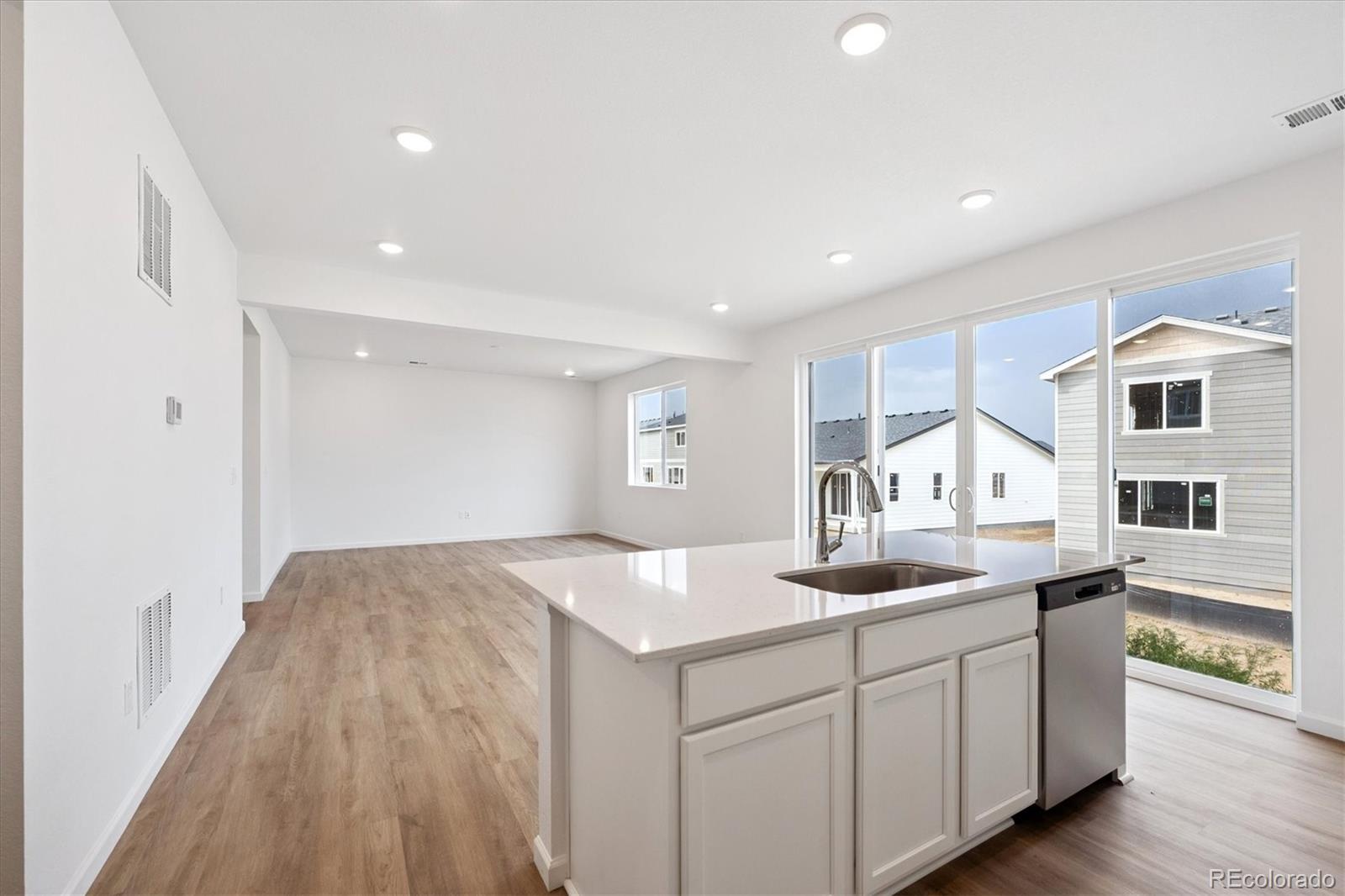 MLS Image #6 for 6179  amerifax drive,windsor, Colorado