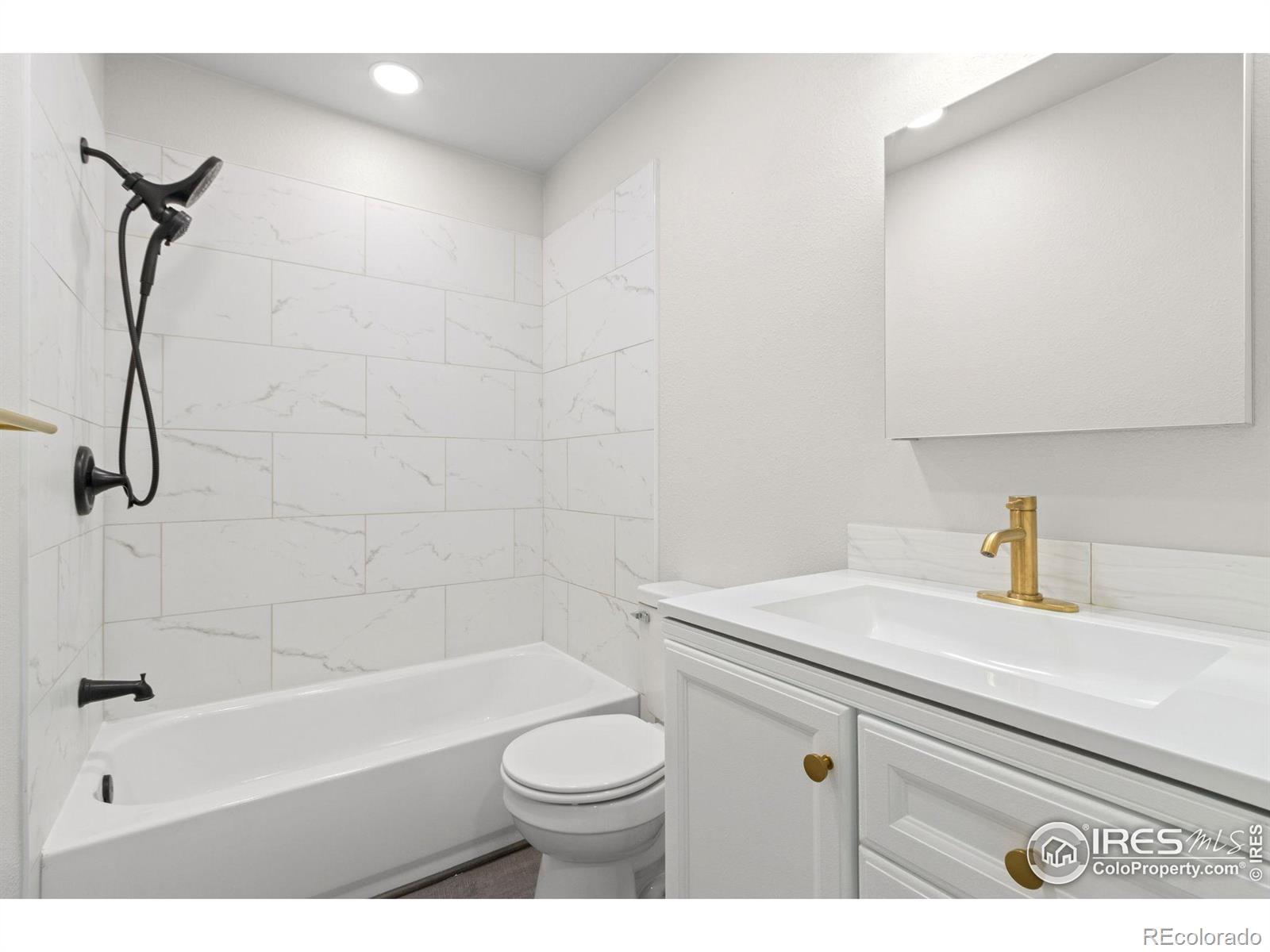 MLS Image #18 for 2836  adobe drive,fort collins, Colorado