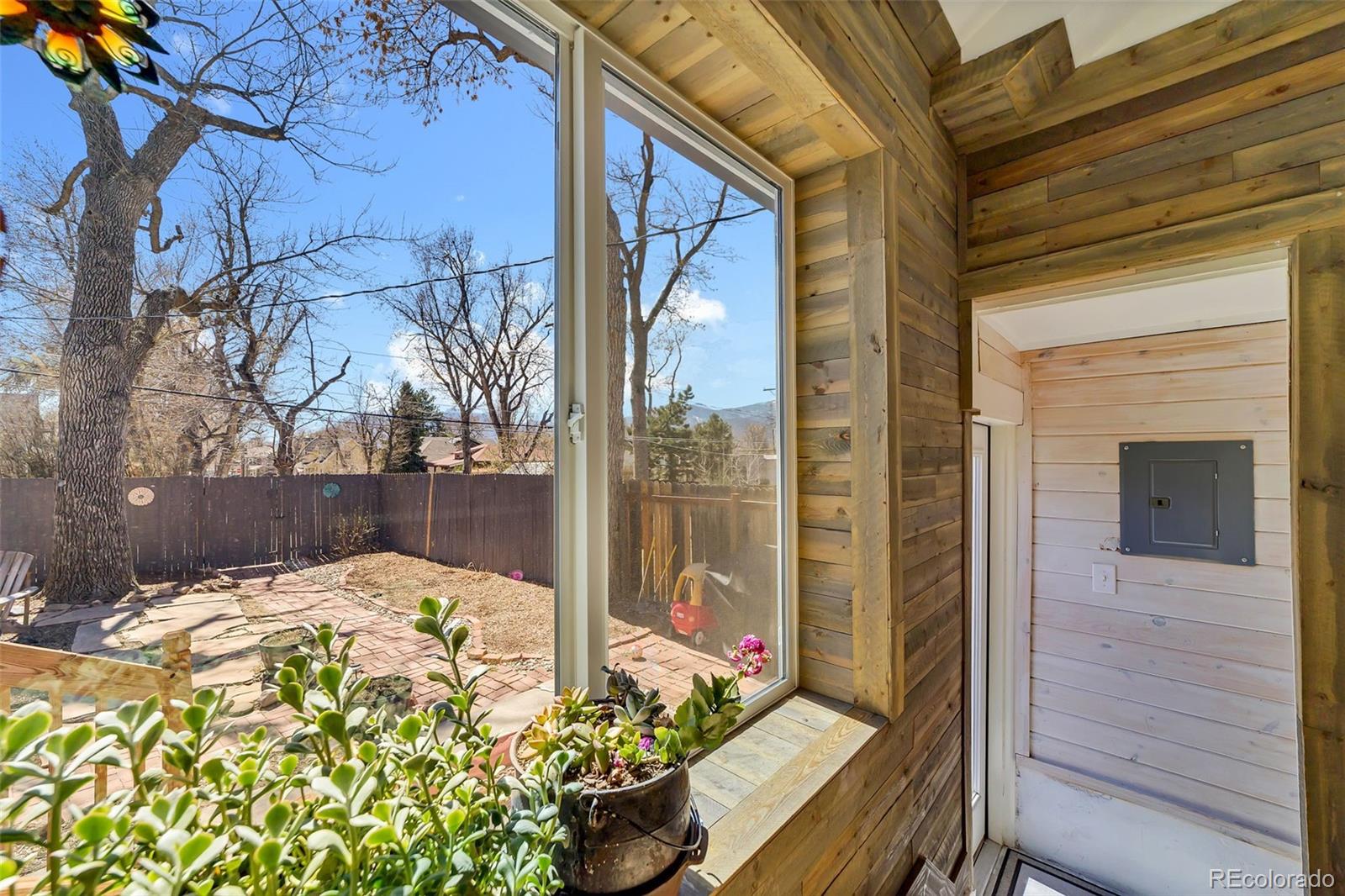 MLS Image #12 for 829 e cache la poudre street,colorado springs, Colorado