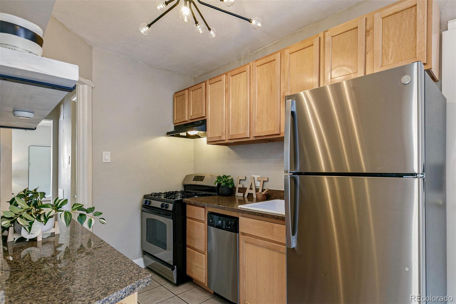 MLS Image #15 for 1416 n downing street,denver, Colorado