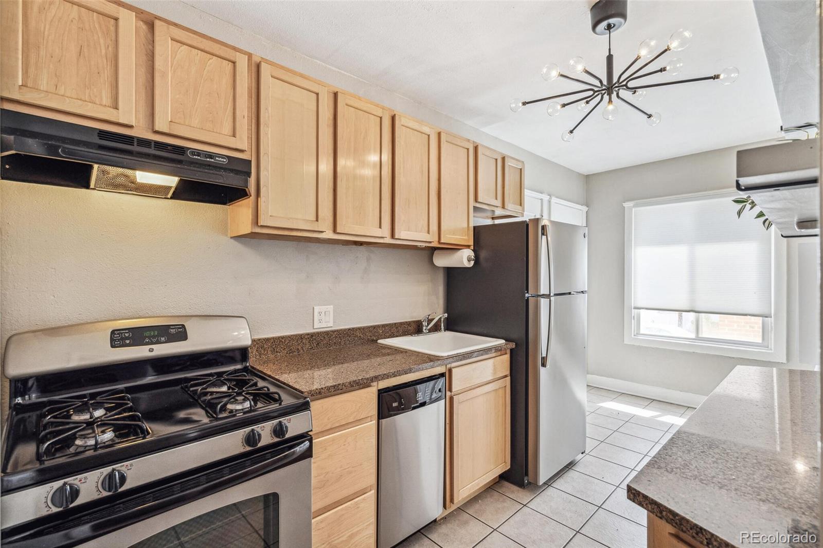 MLS Image #22 for 1416 n downing street,denver, Colorado