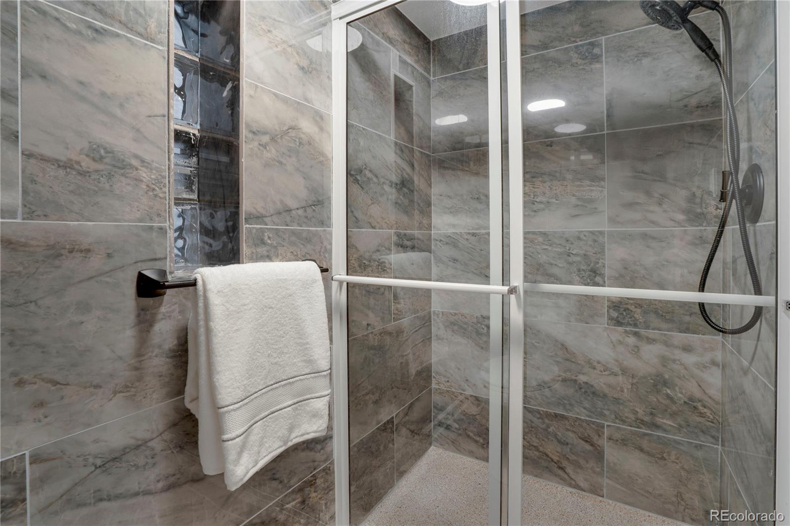 MLS Image #20 for 4800 e hale parkway,denver, Colorado