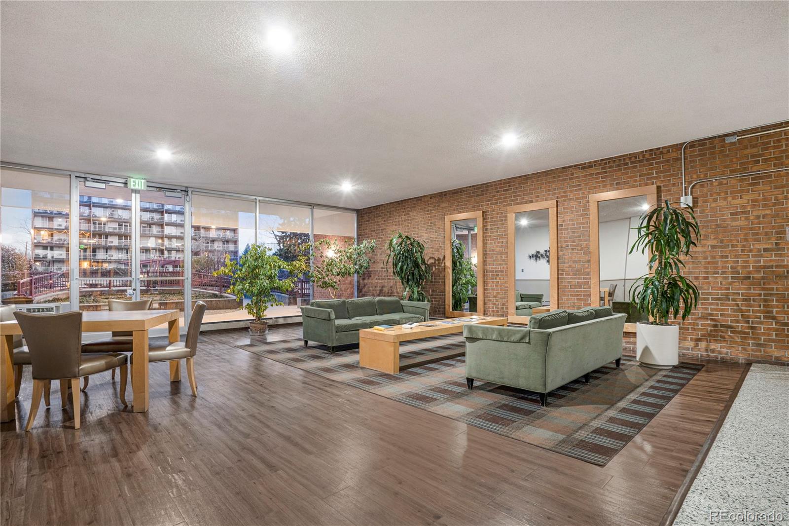MLS Image #33 for 4800 e hale parkway,denver, Colorado