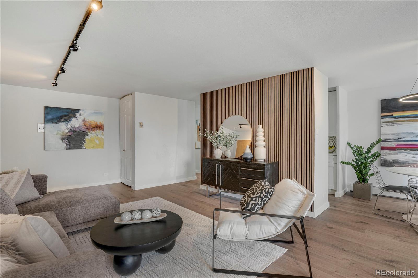 MLS Image #4 for 4800 e hale parkway,denver, Colorado