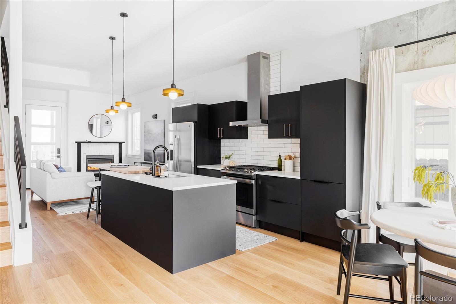 MLS Image #4 for 3927 n cook street,denver, Colorado
