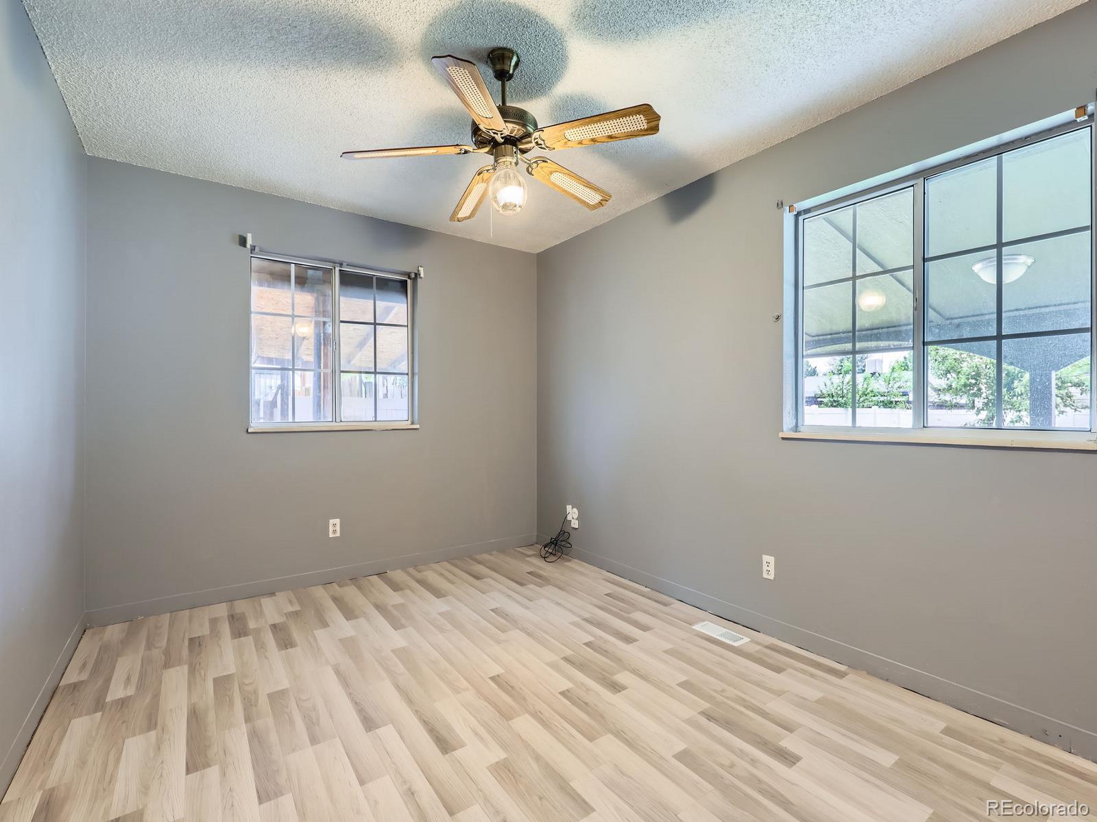 MLS Image #11 for 5481  xanadu street,denver, Colorado