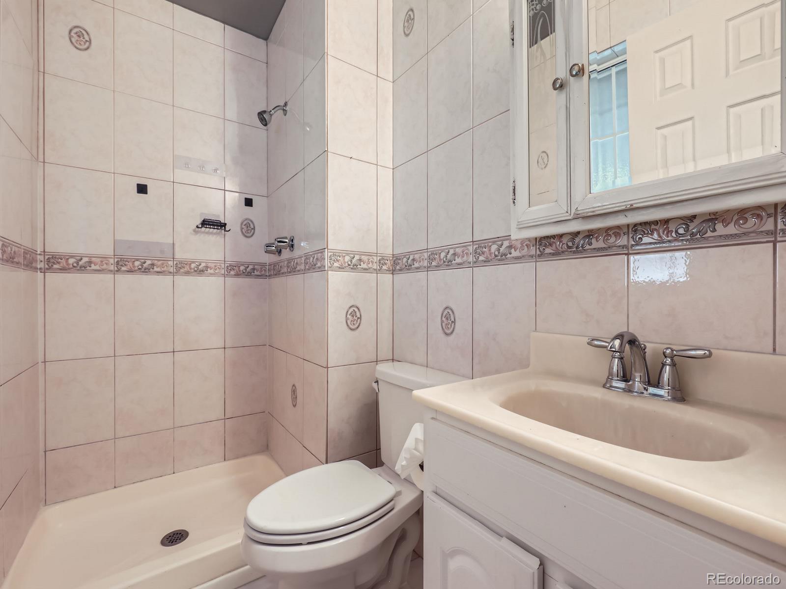 MLS Image #14 for 5481  xanadu street,denver, Colorado