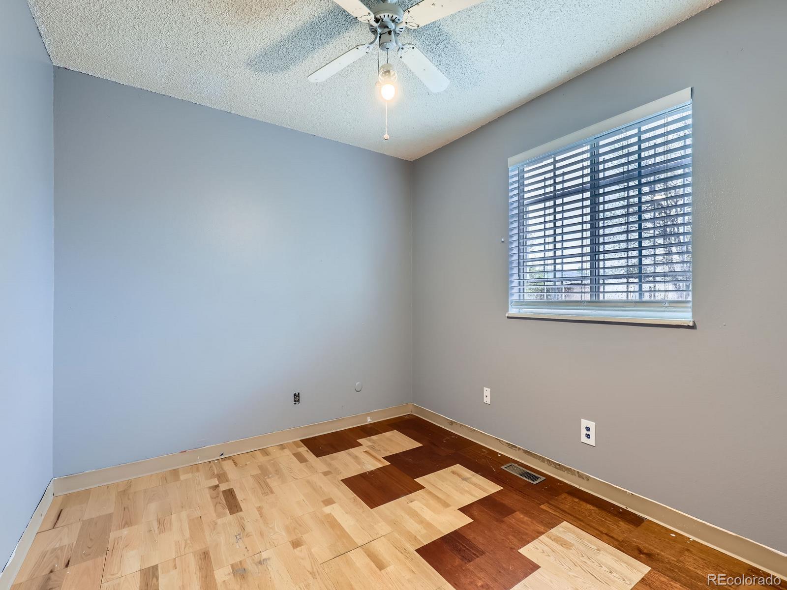 MLS Image #16 for 5481  xanadu street,denver, Colorado