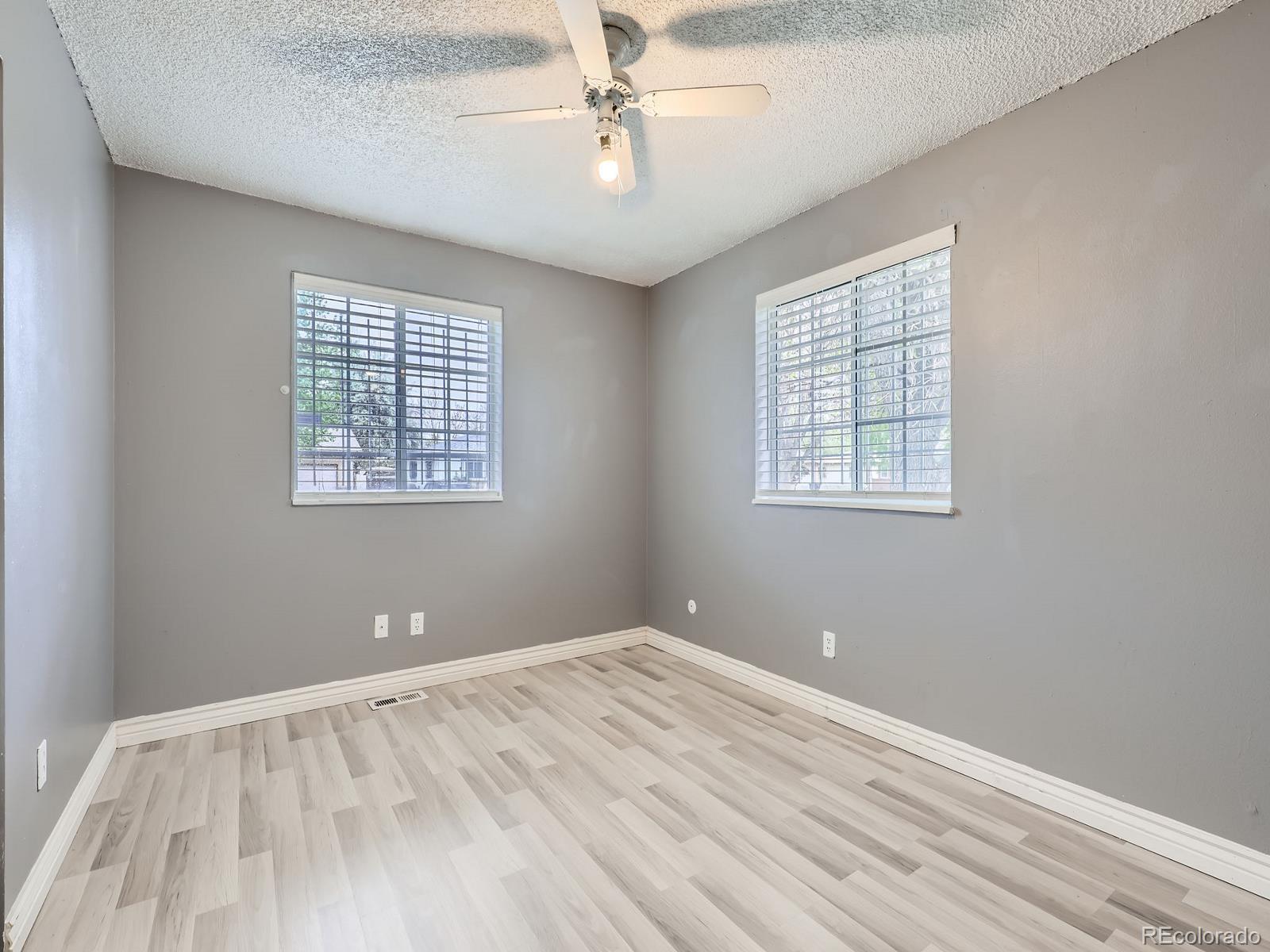 MLS Image #18 for 5481  xanadu street,denver, Colorado