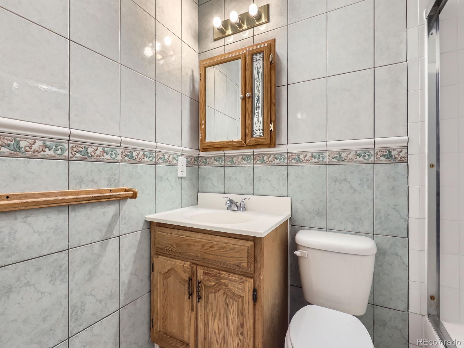 MLS Image #19 for 5481  xanadu street,denver, Colorado