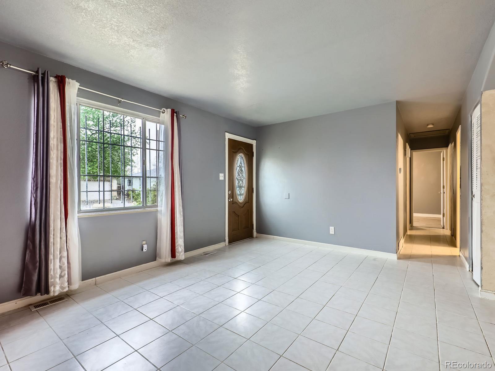 MLS Image #4 for 5481  xanadu street,denver, Colorado
