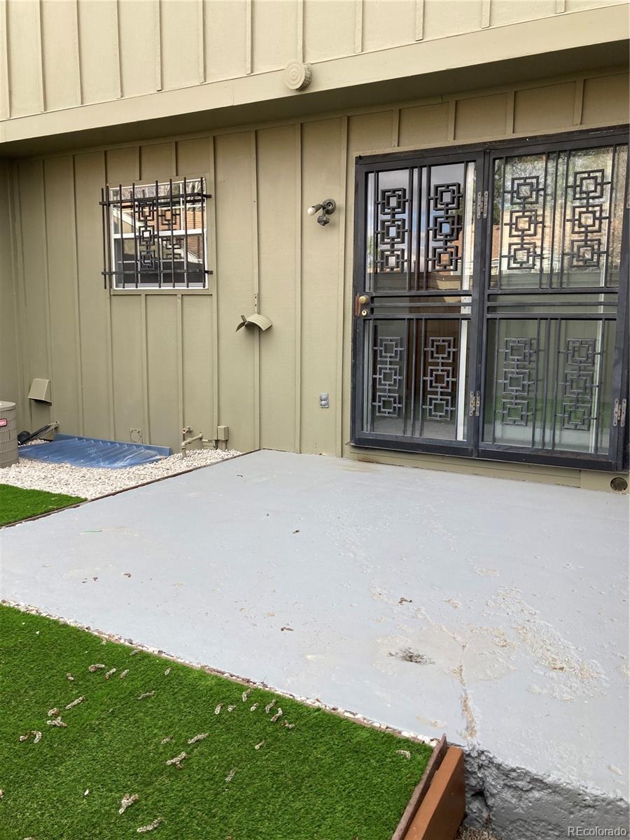 MLS Image #10 for 9142 e amherst drive,denver, Colorado