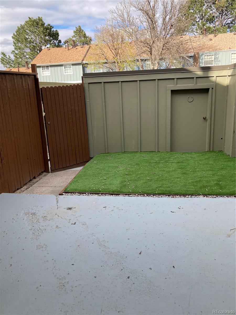 MLS Image #11 for 9142 e amherst drive,denver, Colorado