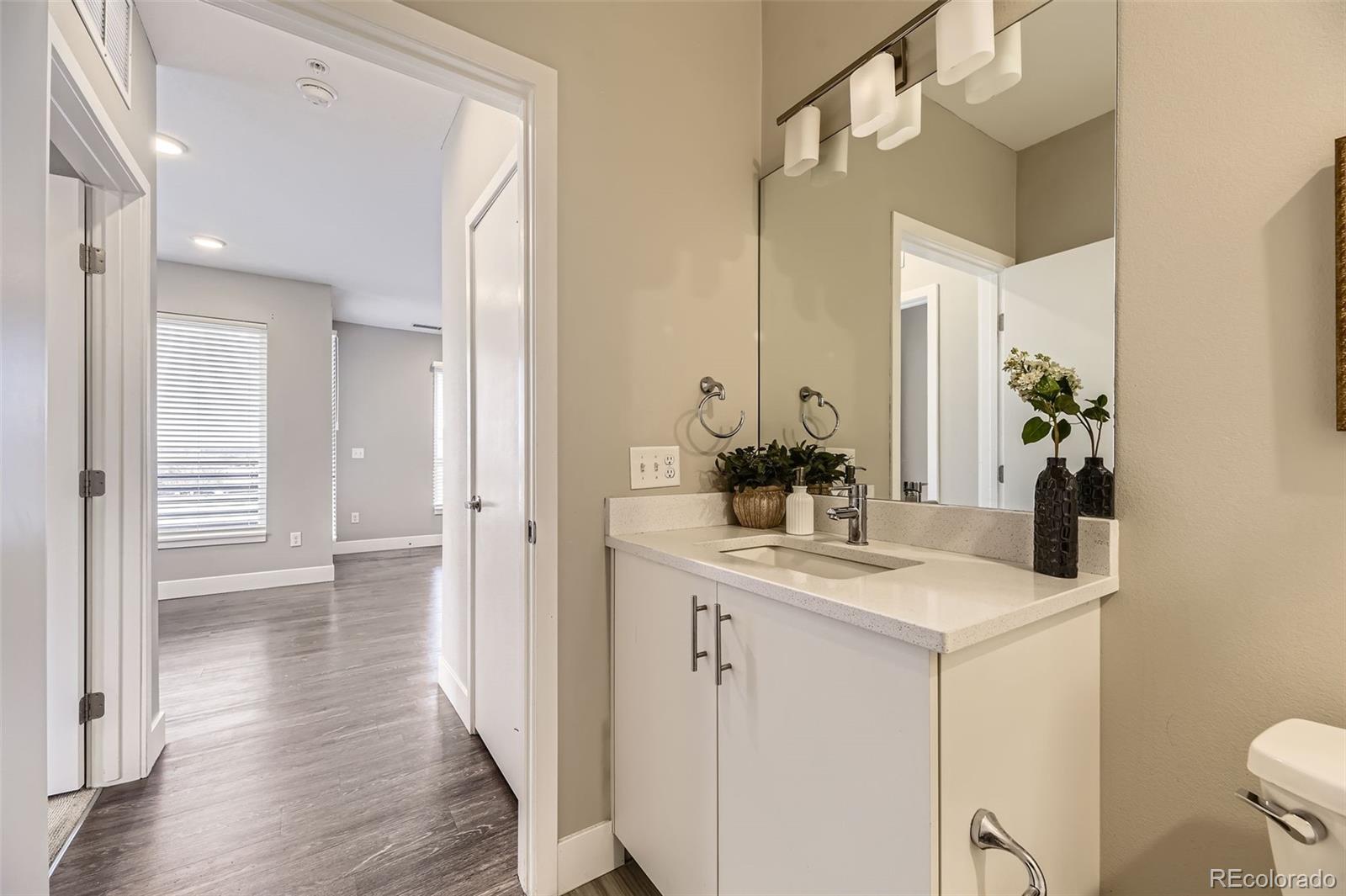 MLS Image #20 for 2374 s university boulevard,denver, Colorado