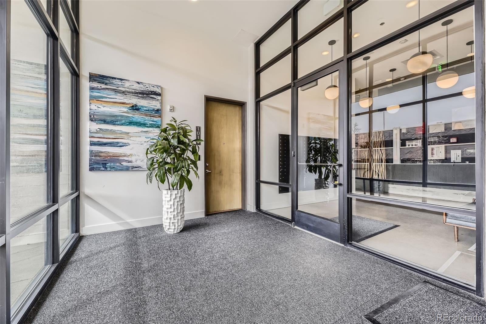 MLS Image #28 for 2374 s university boulevard,denver, Colorado