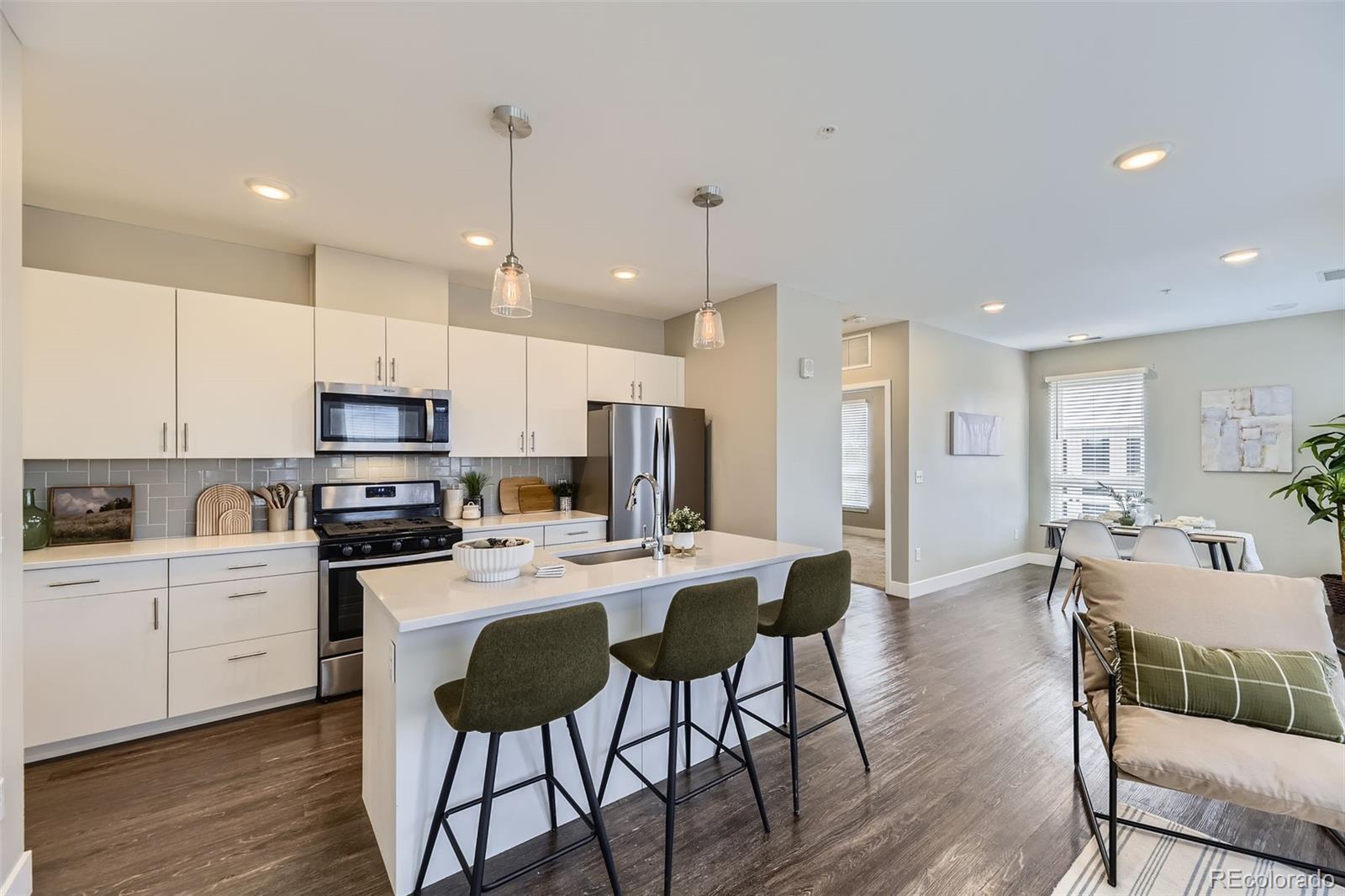 MLS Image #7 for 2374 s university boulevard,denver, Colorado