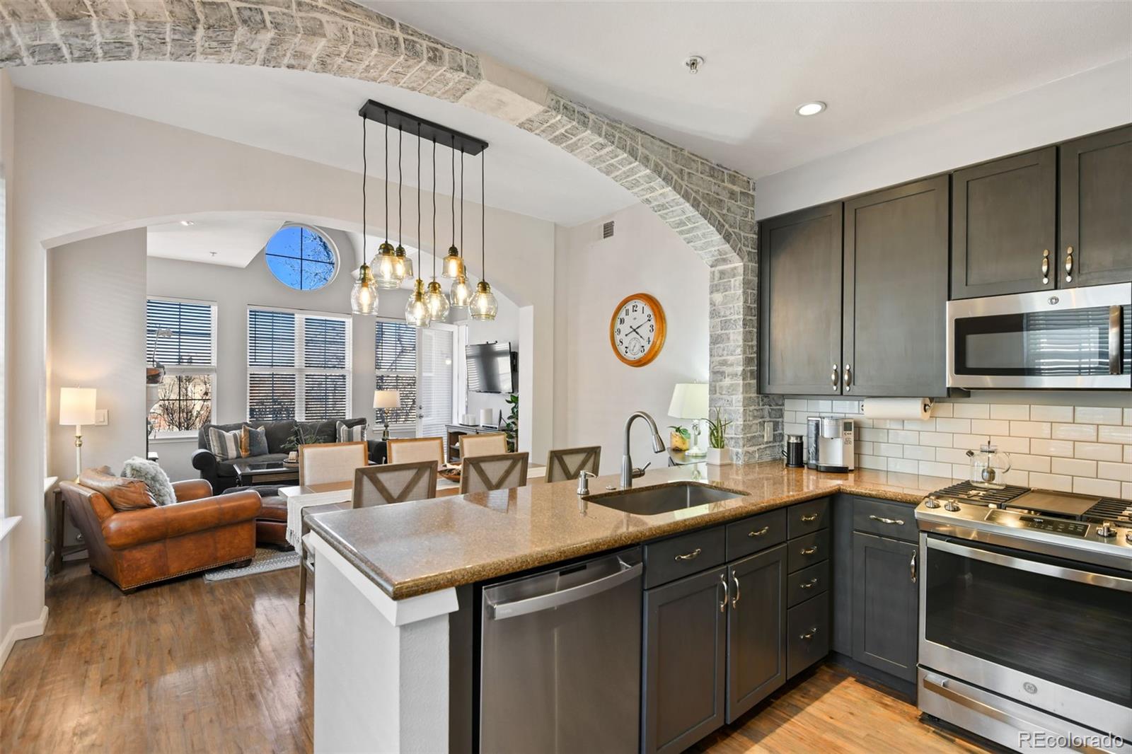 MLS Image #12 for 1489  steele street,denver, Colorado