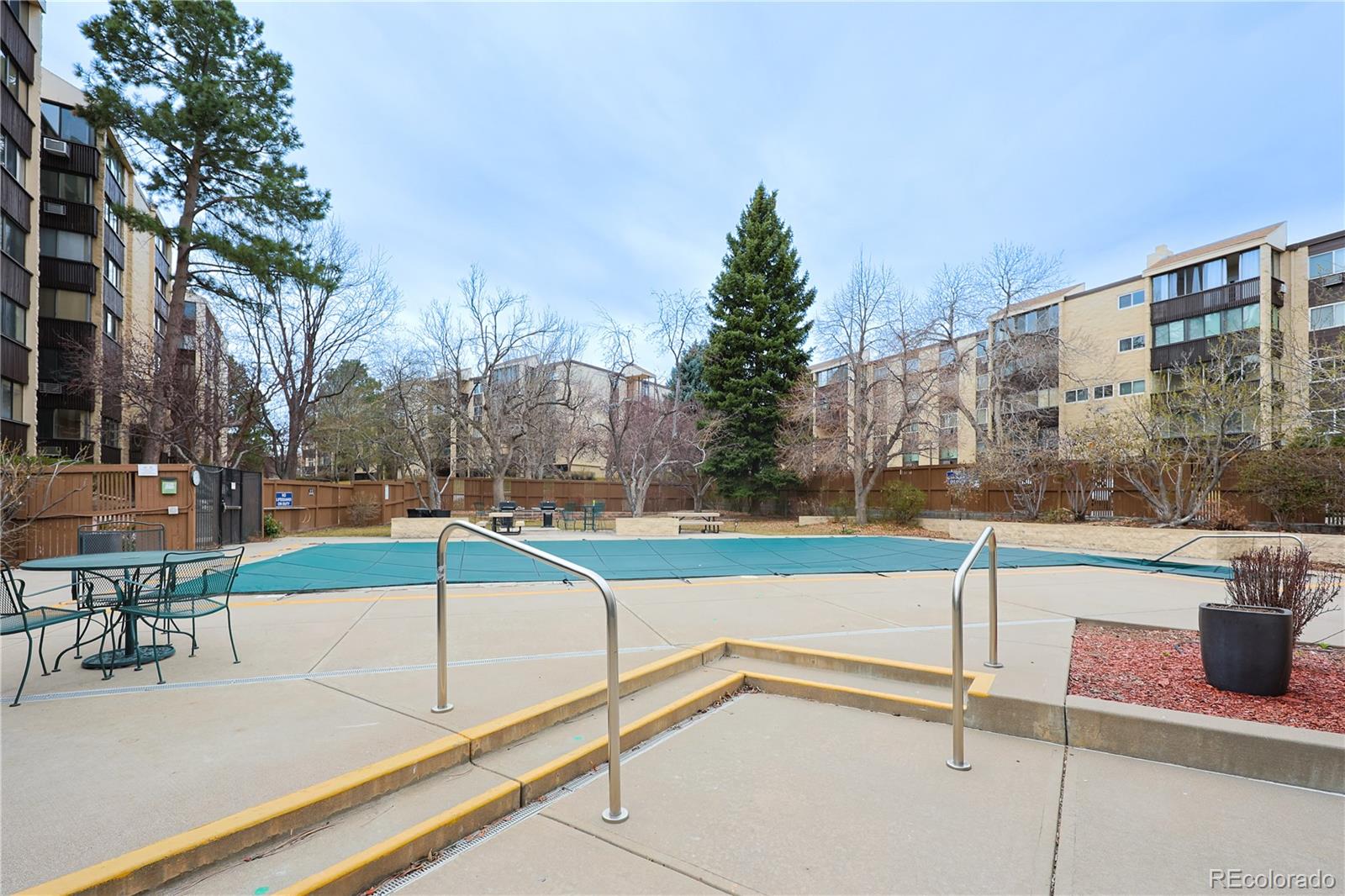 MLS Image #35 for 3450 s poplar street,denver, Colorado