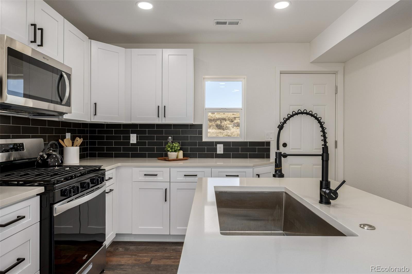 MLS Image #16 for 83  balearic lane,como, Colorado