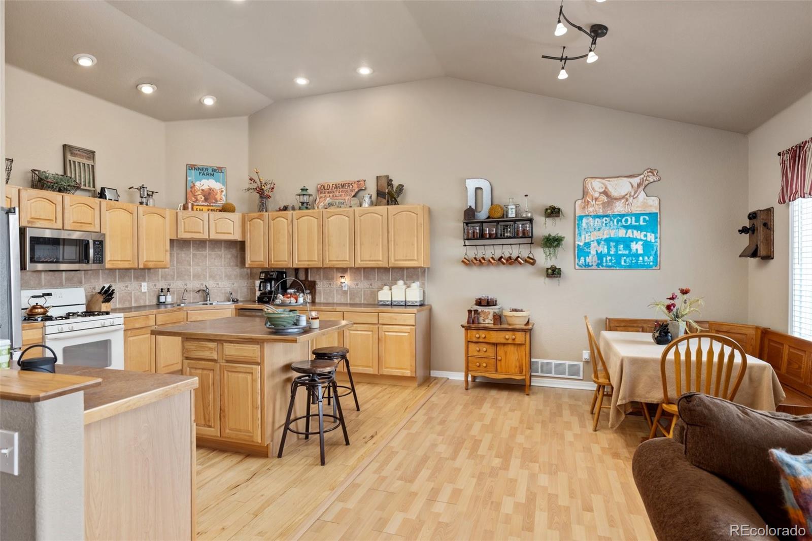 MLS Image #8 for 22990  county road 30 ,hudson, Colorado