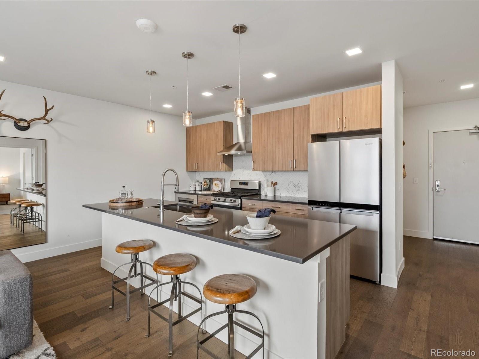 MLS Image #9 for 1898 s bannock street,denver, Colorado