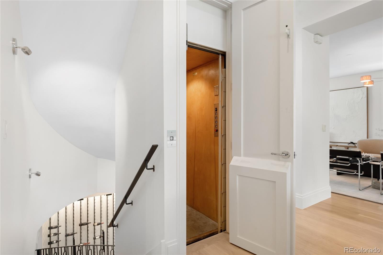 MLS Image #34 for 19 s eudora street,denver, Colorado
