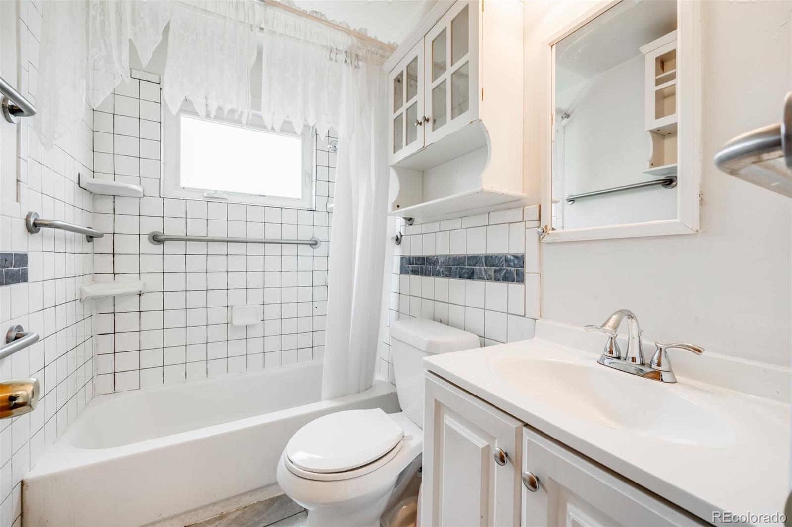 MLS Image #9 for 107 s windsor drive,denver, Colorado