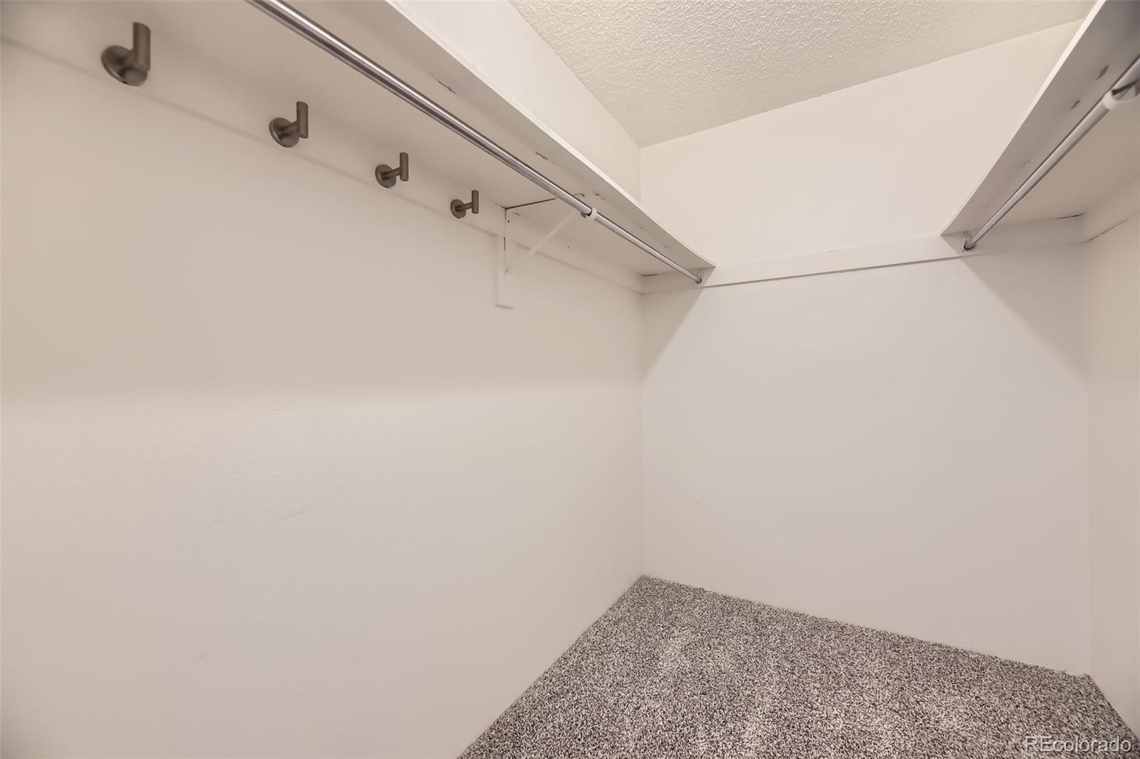 MLS Image #14 for 2325 s linden court,denver, Colorado