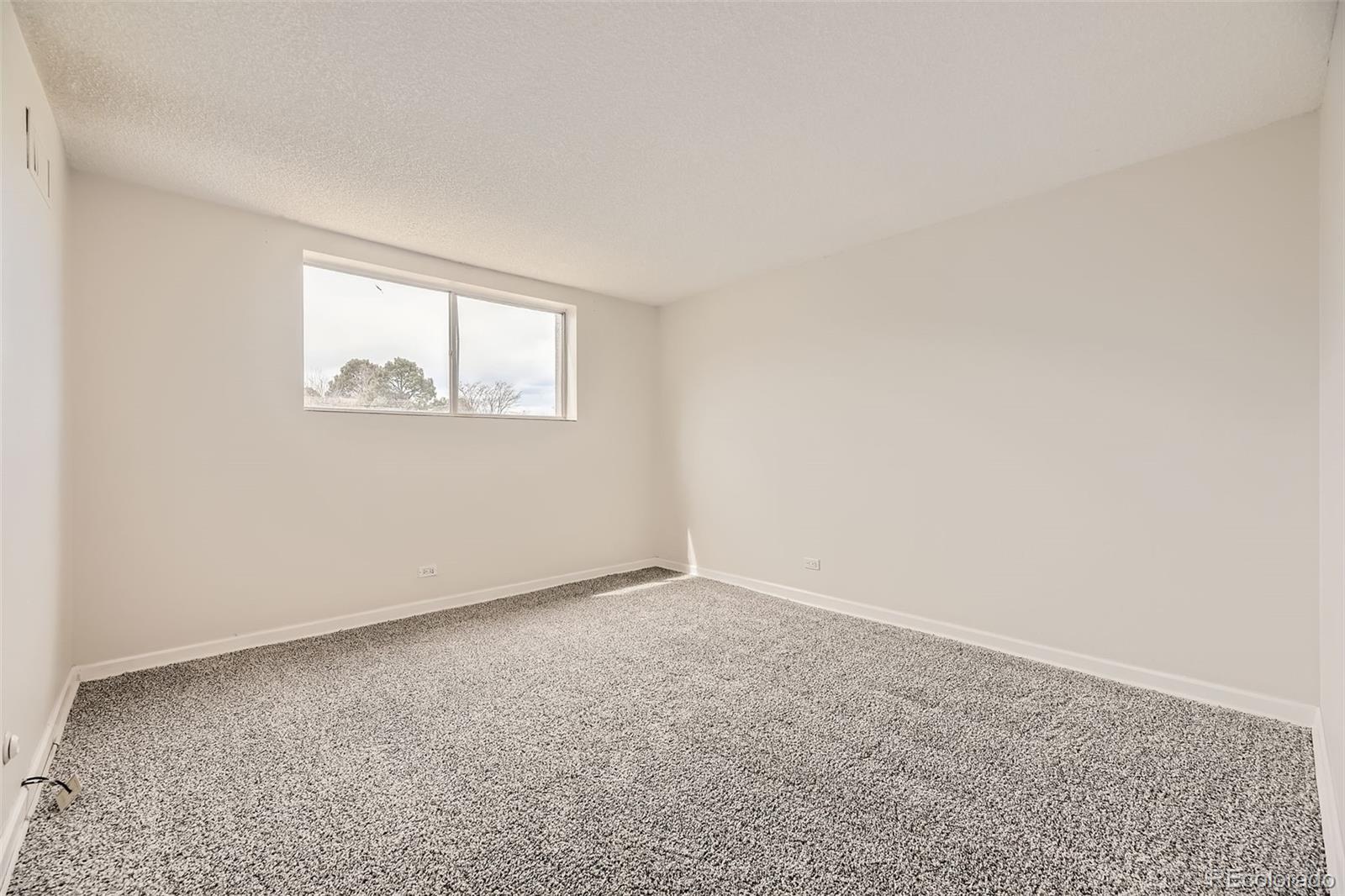 MLS Image #9 for 2325 s linden court,denver, Colorado