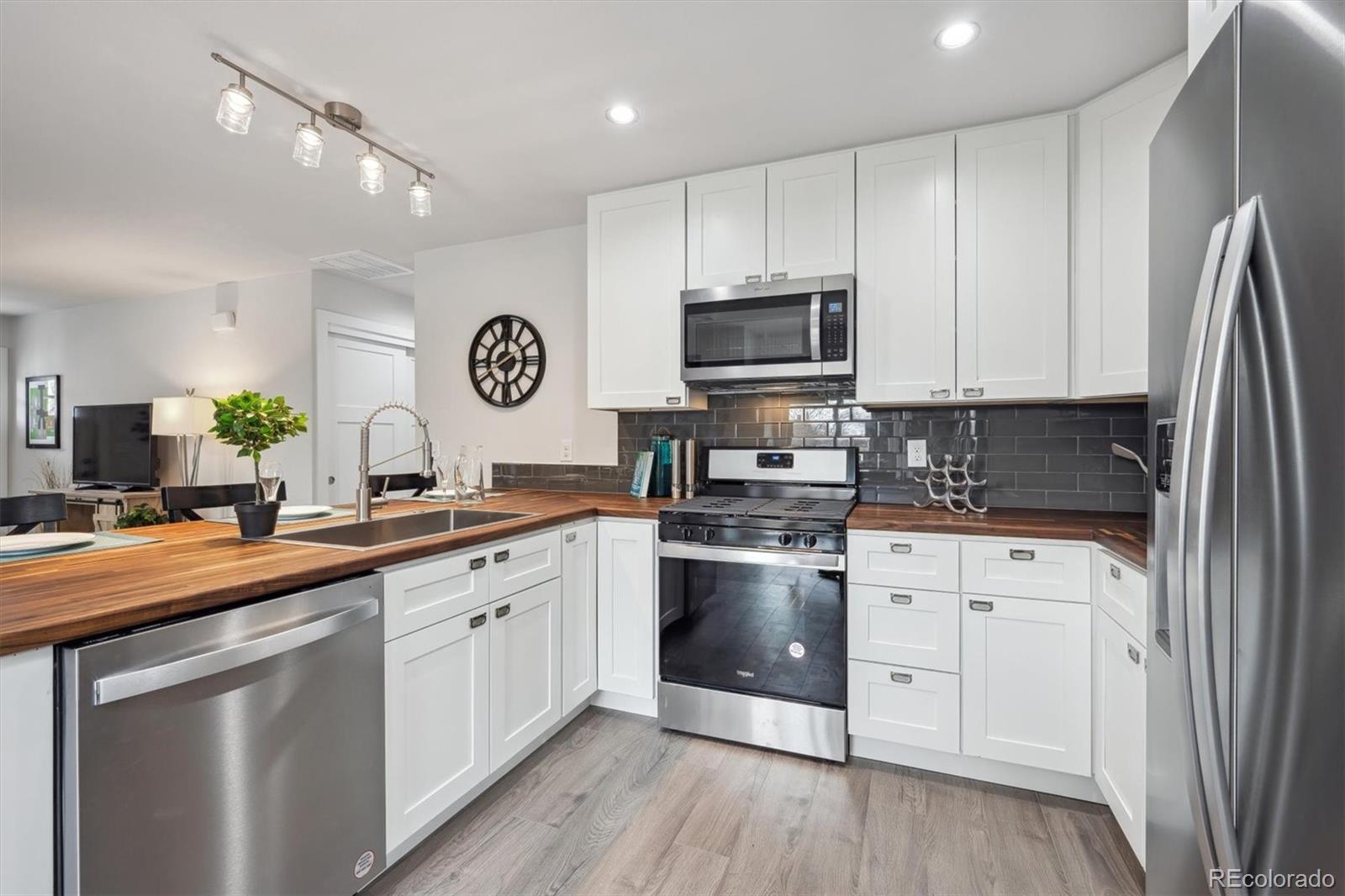 MLS Image #8 for 22 s harlan street,lakewood, Colorado