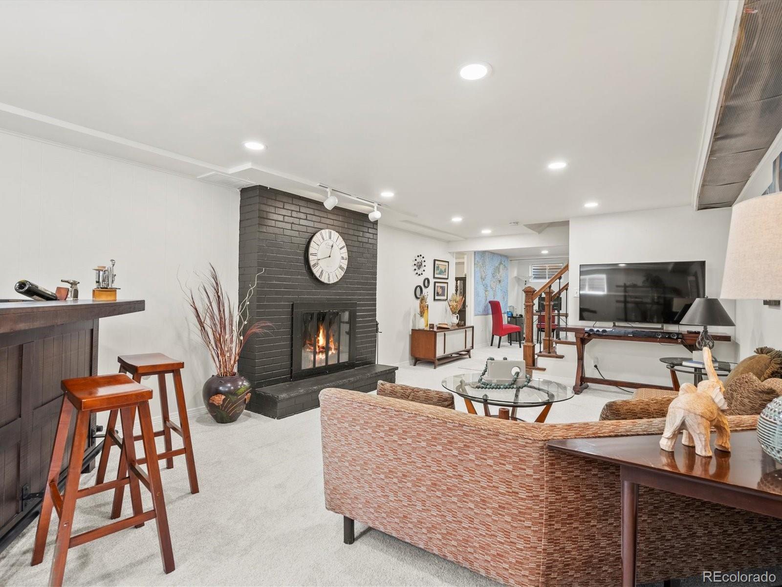 MLS Image #29 for 1594 s locust street,denver, Colorado