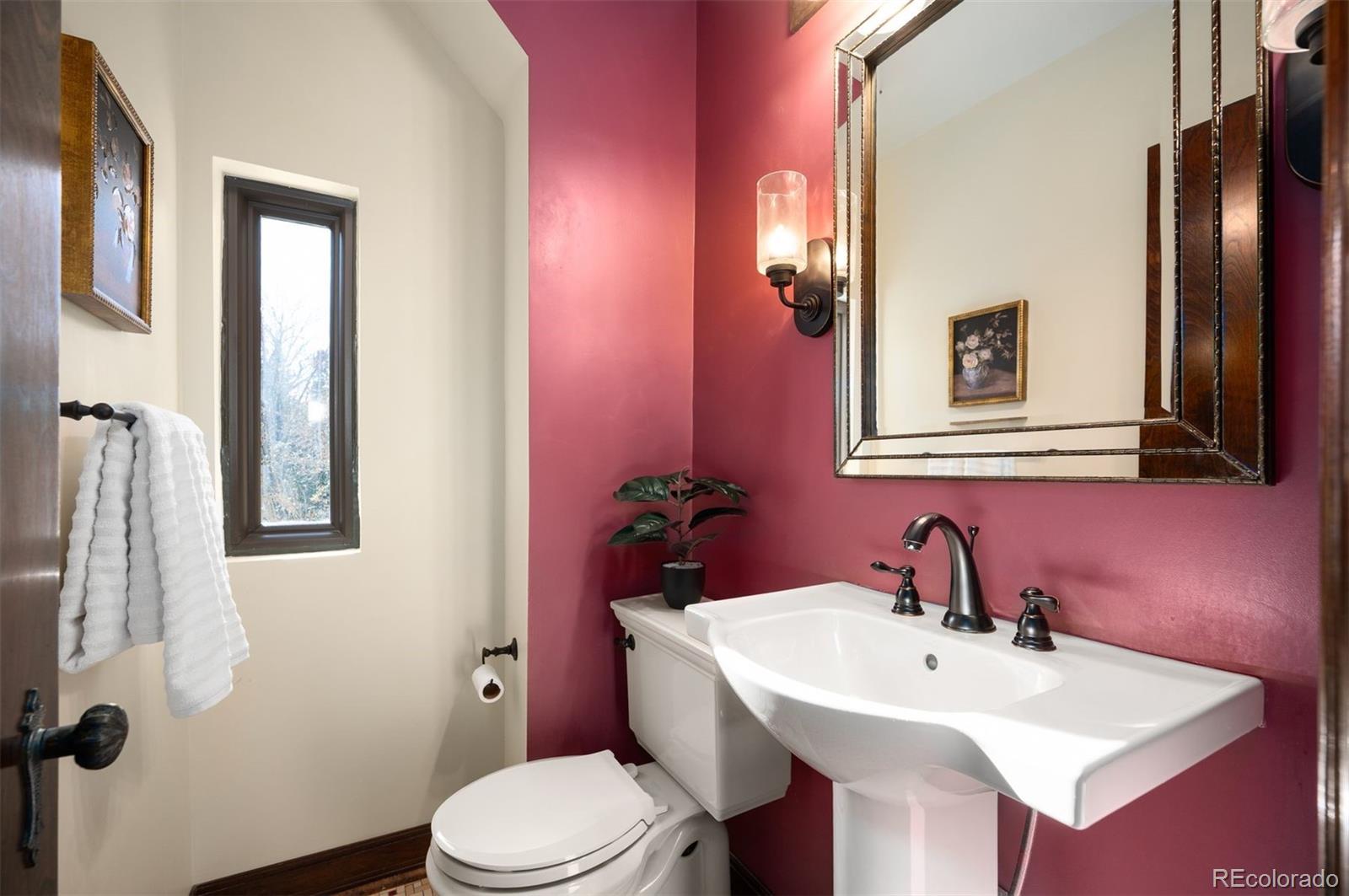 MLS Image #17 for 6  ivy lane,denver, Colorado