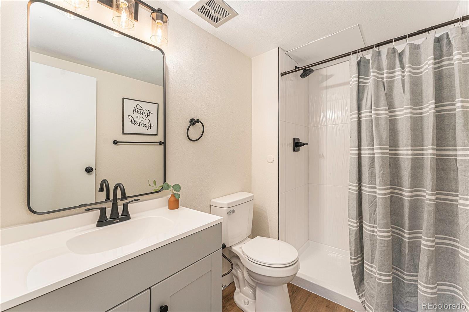 MLS Image #13 for 130  pearl street,denver, Colorado