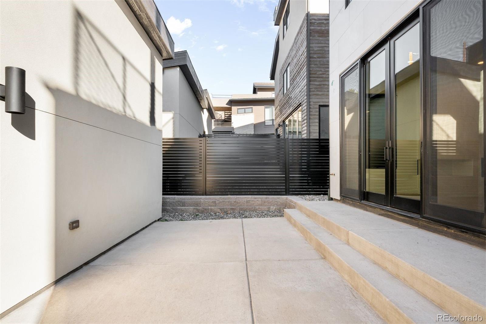 MLS Image #34 for 407  madison street,denver, Colorado
