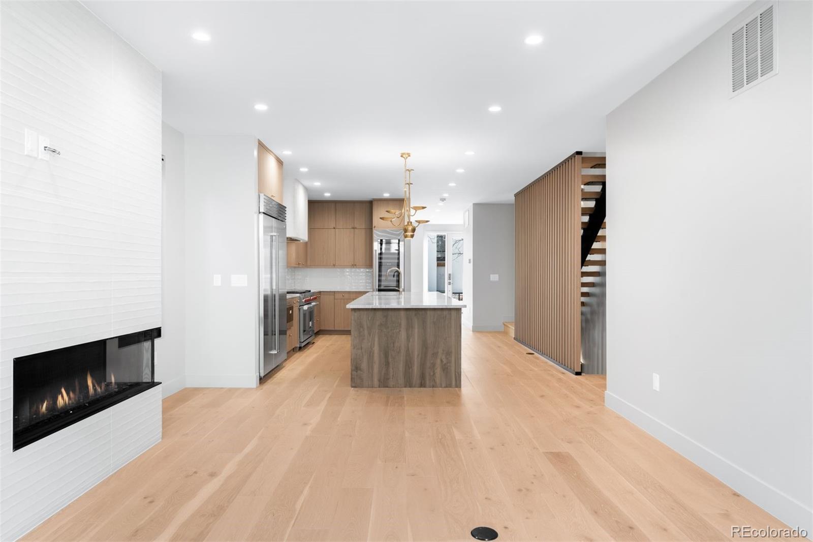 MLS Image #7 for 407  madison street,denver, Colorado