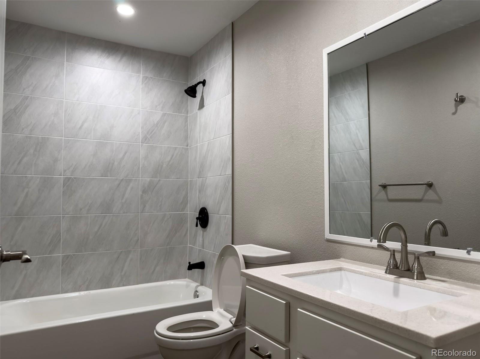 MLS Image #9 for 1675 s raritan street,denver, Colorado
