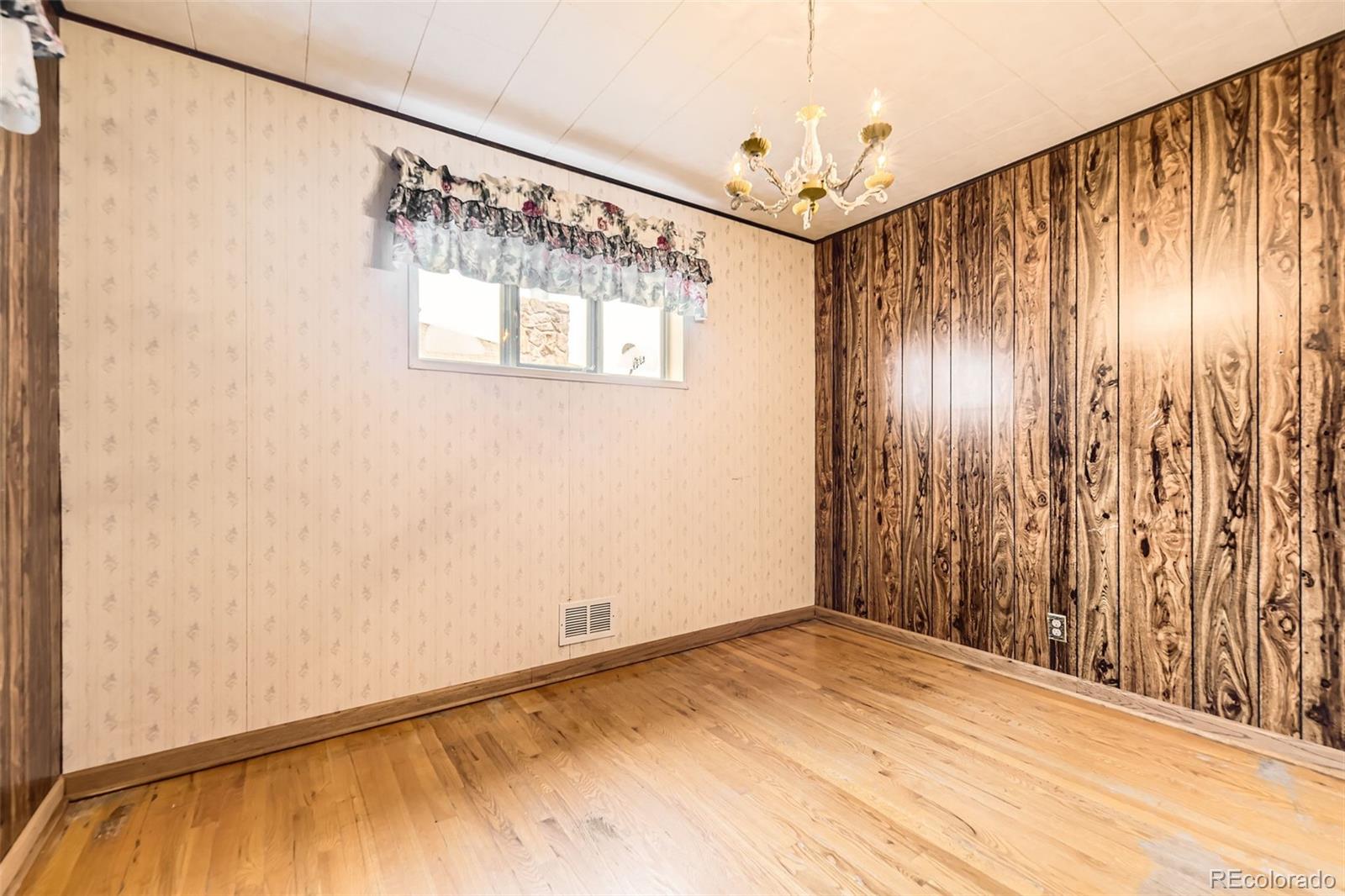 MLS Image #15 for 7251  larsh drive,denver, Colorado