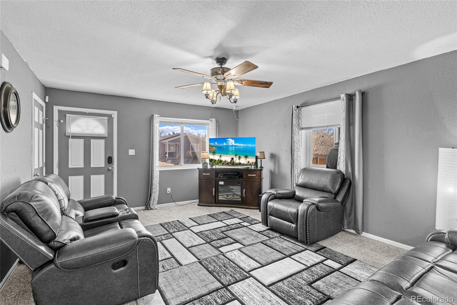 MLS Image #2 for 2423 w 19th street,pueblo, Colorado