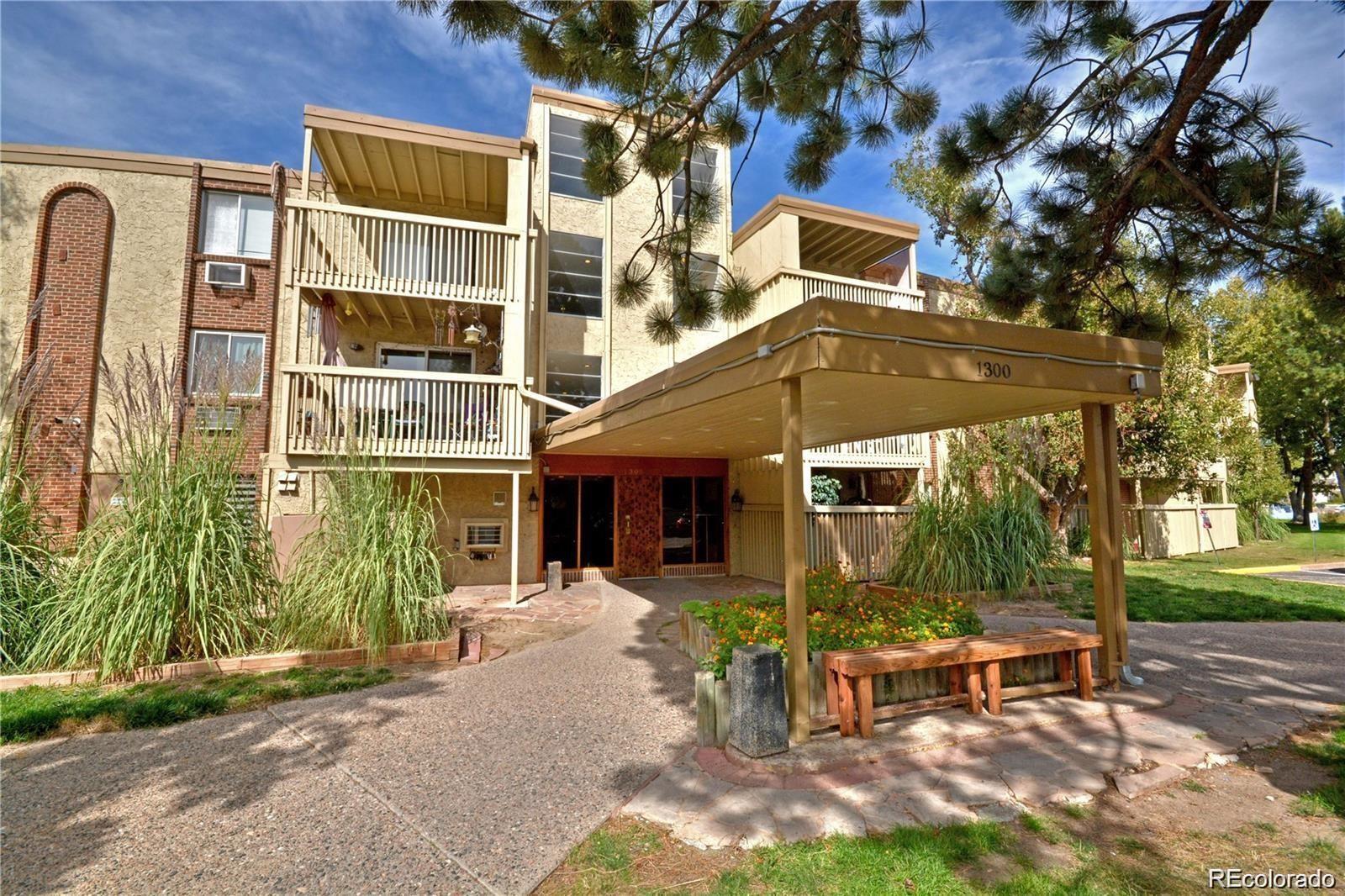 MLS Image #4 for 1306 s parker road,denver, Colorado