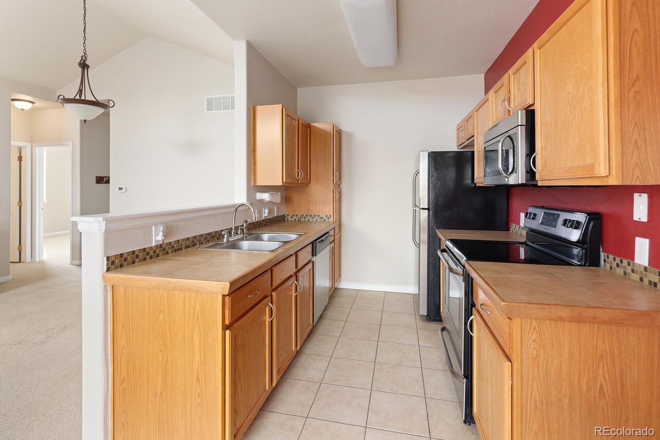 MLS Image #6 for 22675 e ontario drive,aurora, Colorado