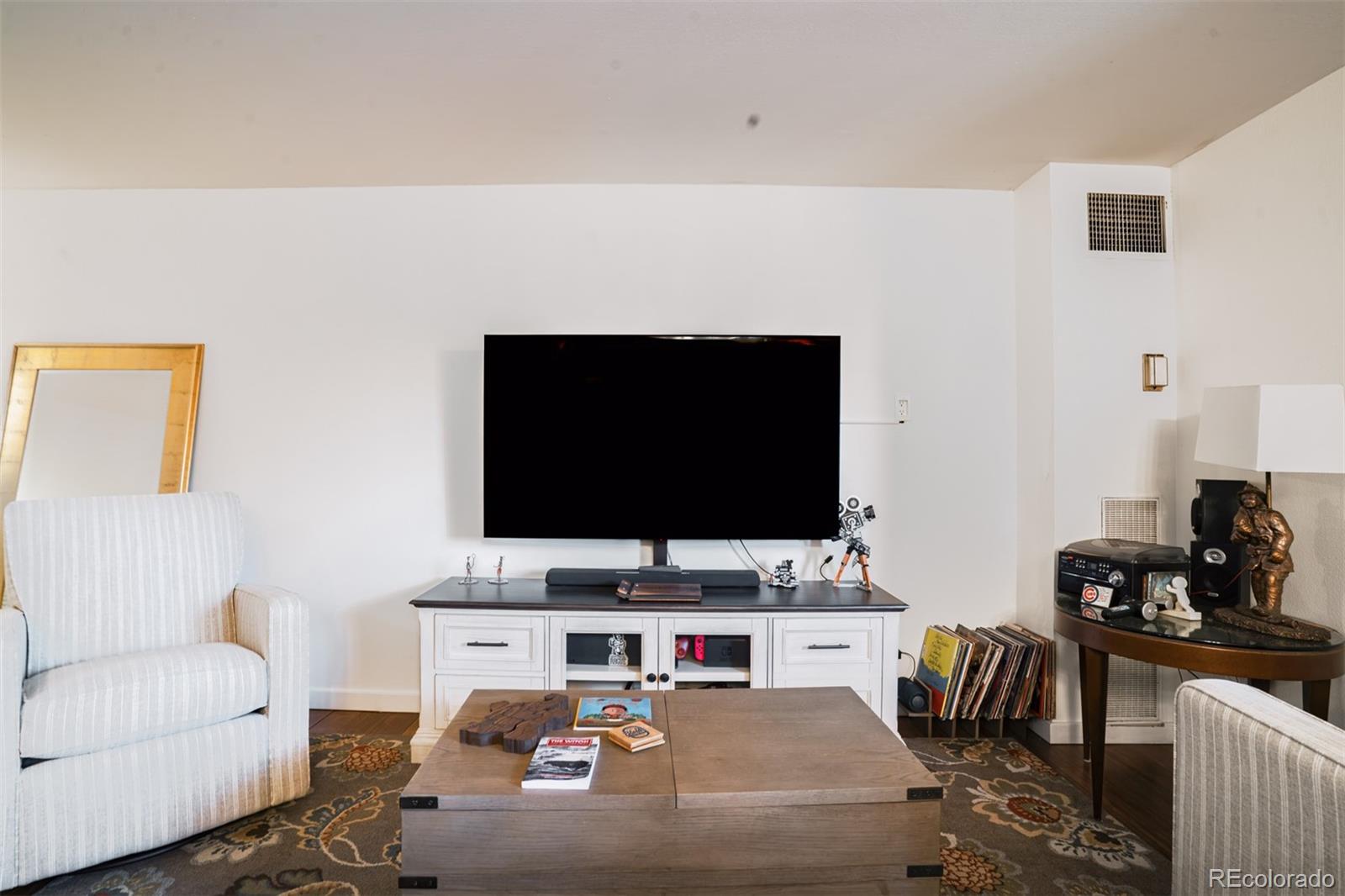 MLS Image #8 for 480 s marion parkway,denver, Colorado