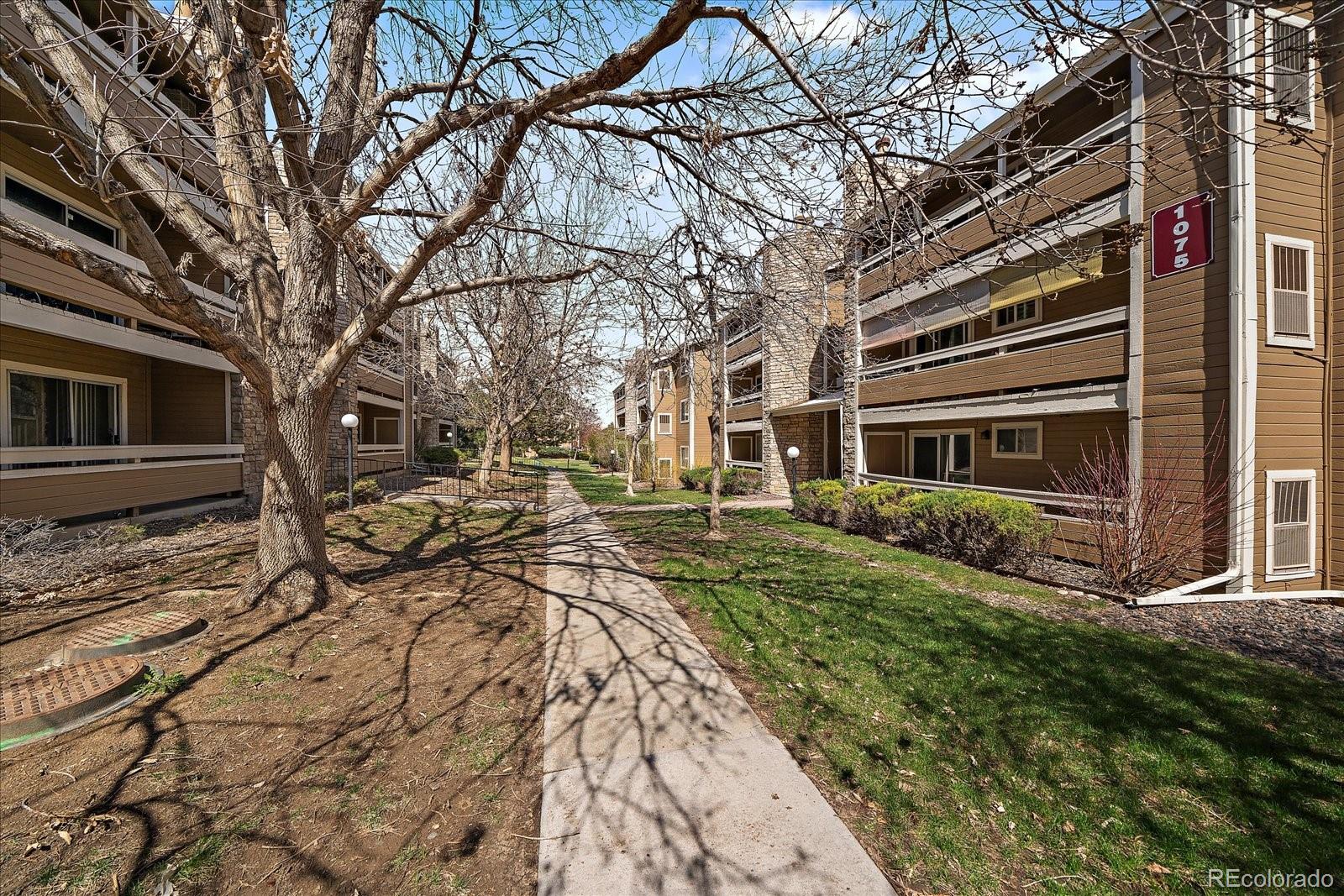 MLS Image #0 for 1075 s elkhart way,aurora, Colorado