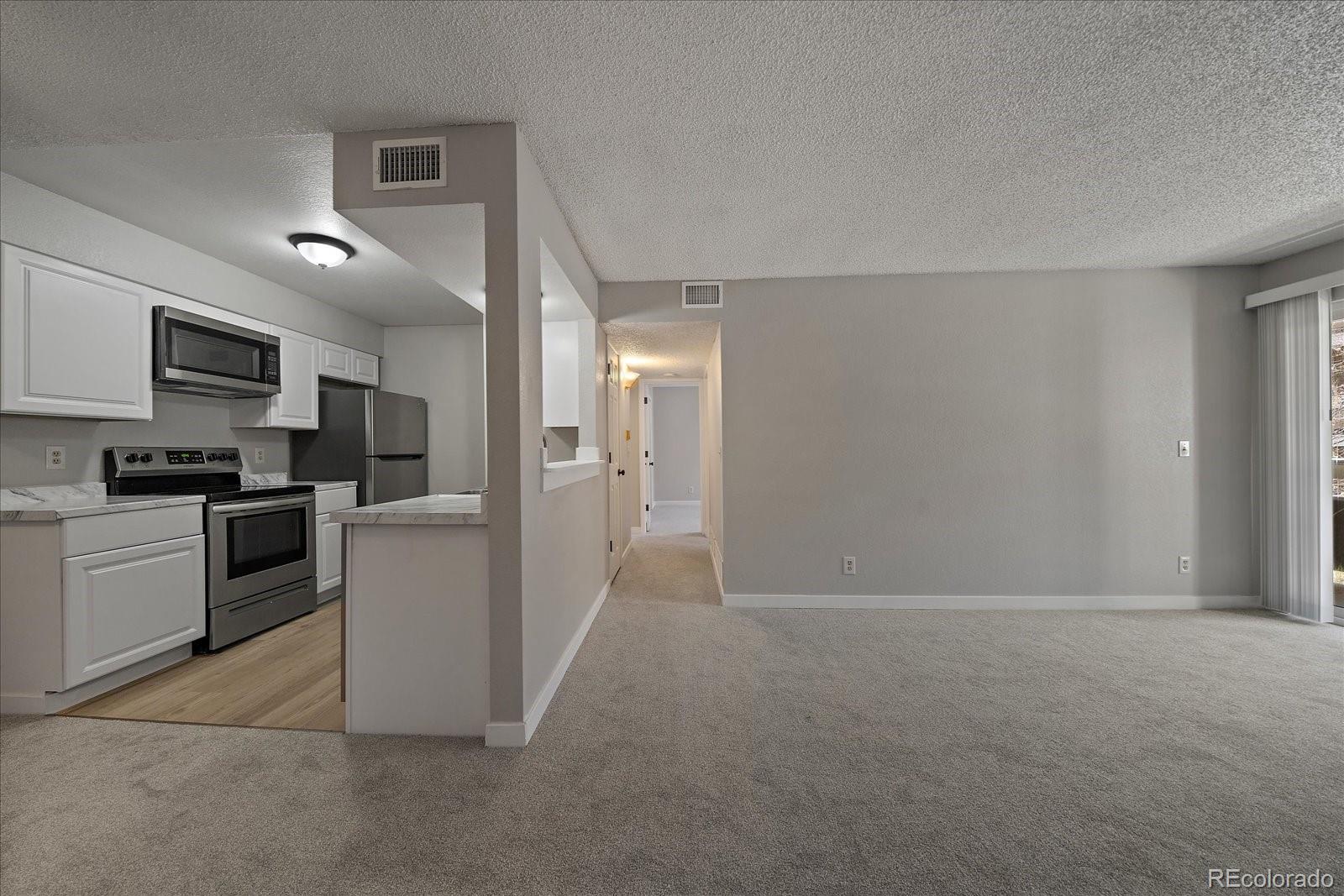 MLS Image #12 for 1075 s elkhart way,aurora, Colorado