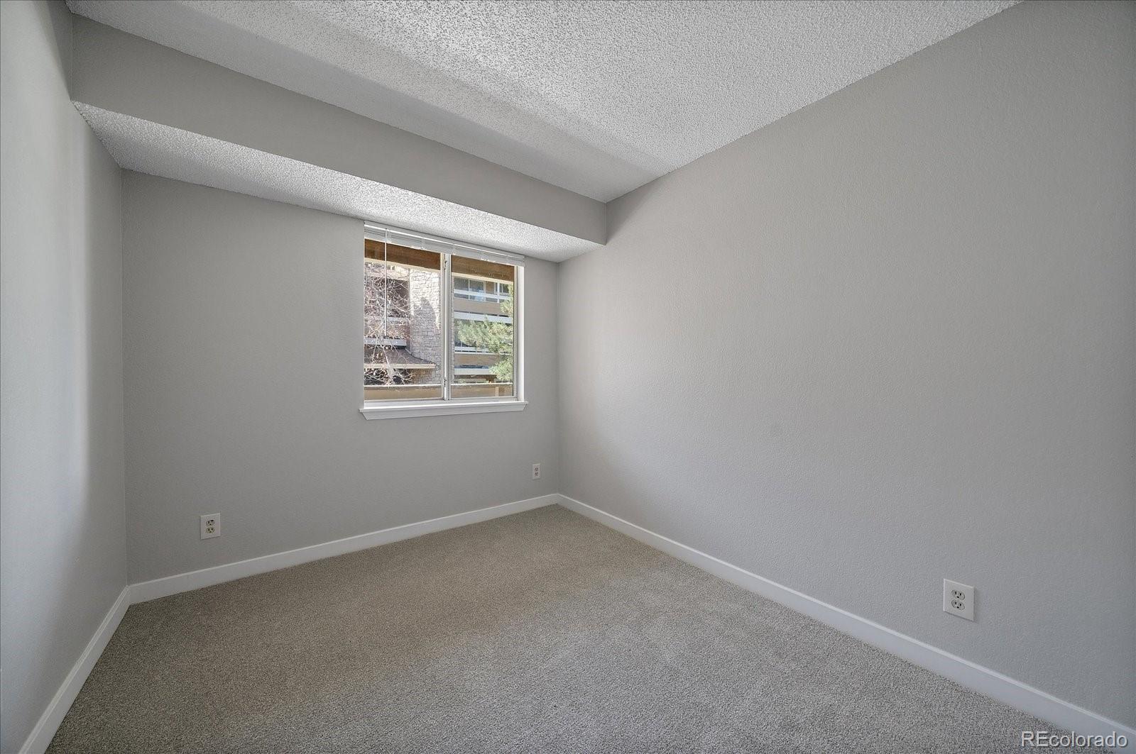 MLS Image #13 for 1075 s elkhart way,aurora, Colorado