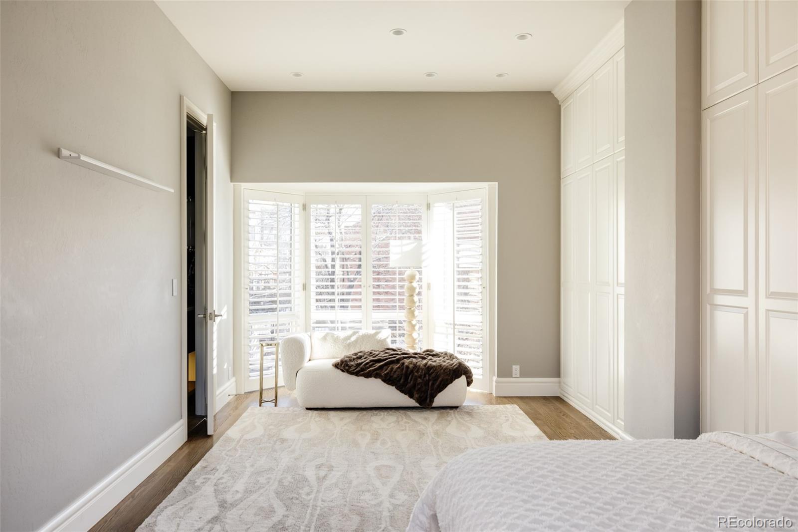 MLS Image #31 for 335  clayton street ,denver, Colorado